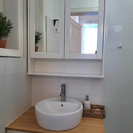 Apartment Cosy Flat Next To Andrassy Av